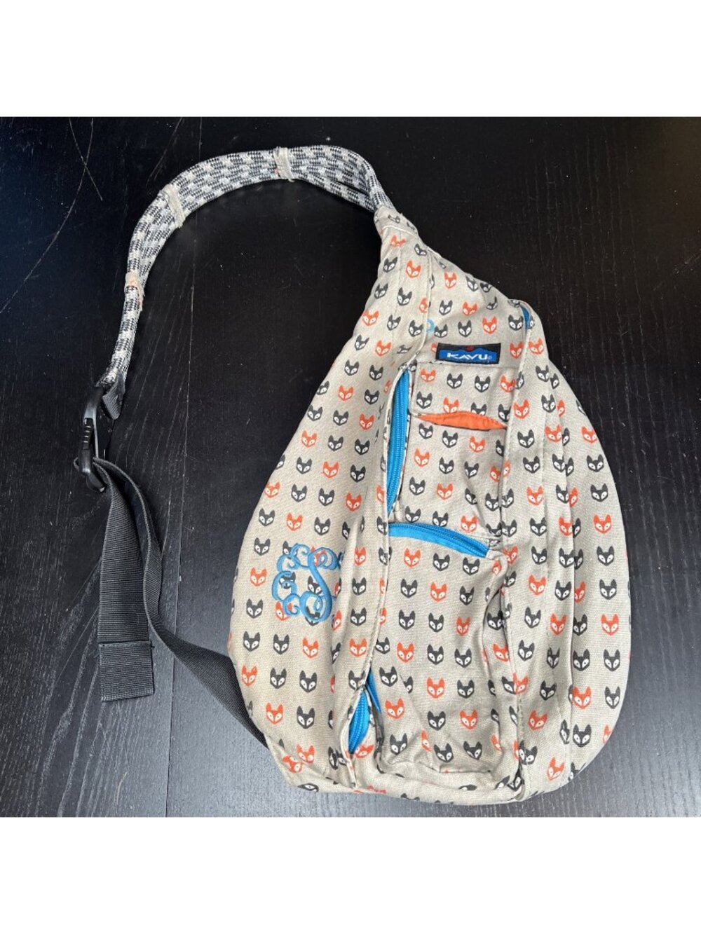 Kavu Rope Sling Bag Fox Cat Shoulder Bag Backpack Large